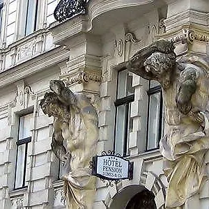 Lumes 4* Wien